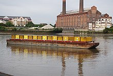 Dumb barge on the Thames Barge, River Thames - geograph.org.uk - 2099639.jpg