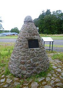 Clan MacLean memorial cairn at Pitreavie