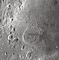 English: Beaumont lunar crater as seen from Earth with satellite craters labeled