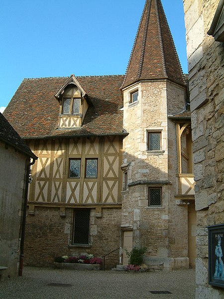 File:Beaune Musée du vin 04.jpg