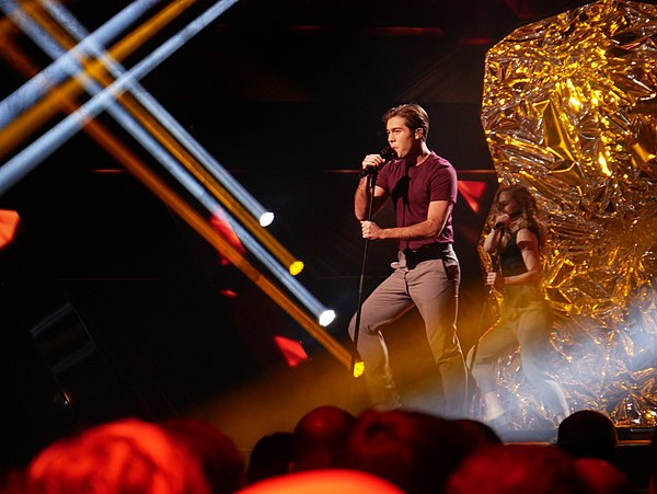 Ingrosso performing at Melodifestivalen 2017