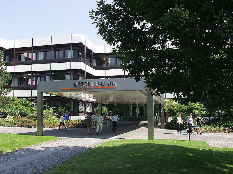 File:Bertelsmann Building.JPG