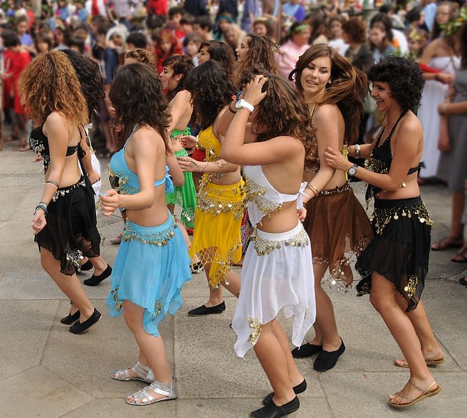 File:Braga Romana Dancers.JPG