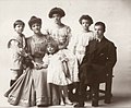 (links) 1905 mit Familie