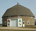 C A Rownd Round Barn Cedar Falls IA pic1.JPG