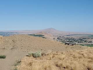 <span class="mw-page-title-main">Candy Mountain (Washington)</span> Mountain in Washington (state), United States