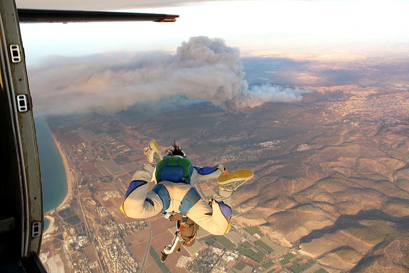 File:Carmel Fire Skydiving Habonim 021210.jpg