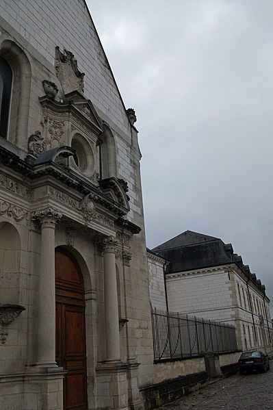 File:Chapelle cloitre Vinetz.jpg