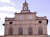 Ville de Castello Palais à L'horloge.jpg