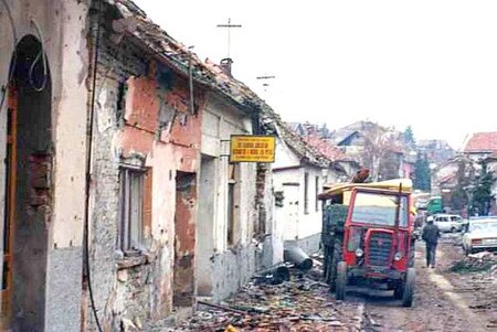 Tập_tin:Croatian_War_1991_Vukovar_street.jpg