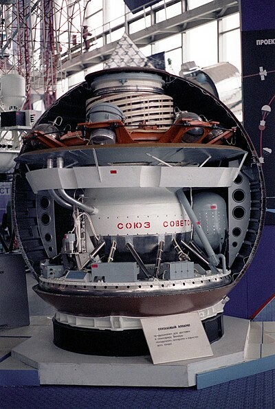 Model of a Venera lander
