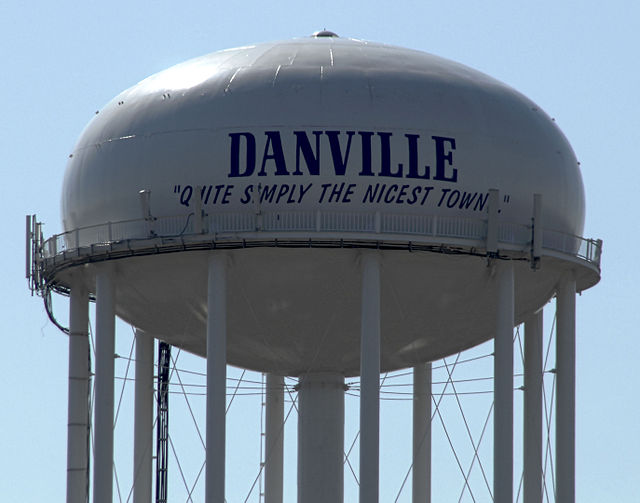 Danville, Kentucky Water Tower viewed from the north. Features the motto "Quite Simply the Nicest Town"