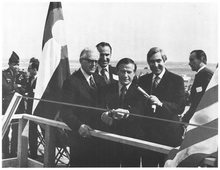 TTT dedication at the HSGTC (Oct 12, 1972). L-R: Sen. Gordon Allott, Cong. Frank Evans, Transportation Sec'y John Volpe, and UMTA Administrator Carlos Villarreal Dedication Ceremony (Oct 12, 1972).png