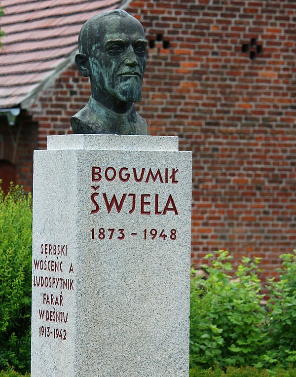 File:Dissen Dešno Bogumił Šwjela.JPG