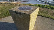 Miniatuur voor Bestand:Distance Marker, Galley Hill, Bexhill-on-Sea.jpg