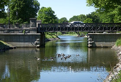 How to get to Djurgårdsbrunnsbron with public transit - About the place