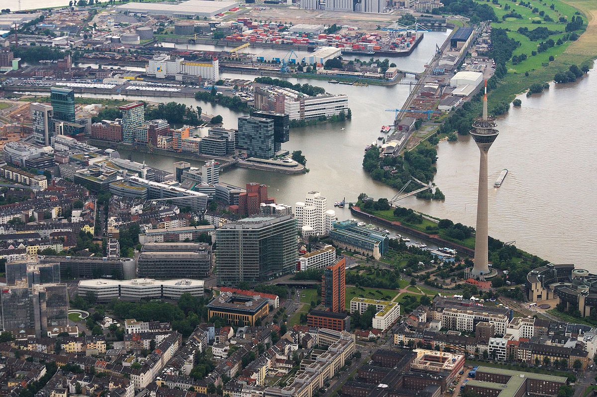 Duesseldorf-Hafen-2016.jpg