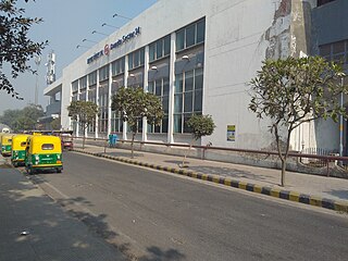 <span class="mw-page-title-main">Dwarka Sector 14 metro station</span> Metro station in Delhi, India