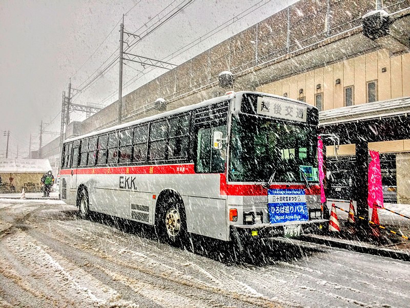 File:E.K.K Tokamachi Yukimatsuri bus1.jpg