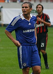 Lampard playing for Chelsea in 2008 FLampard.jpg