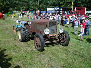 <span class="mw-page-title-main">Doodlebug tractor</span>