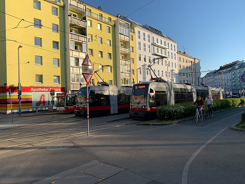 File:Friedrich-Engels-Platz, tram terminus.jpeg