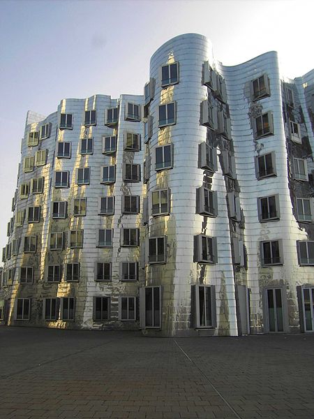 File:Gehry2.JPG