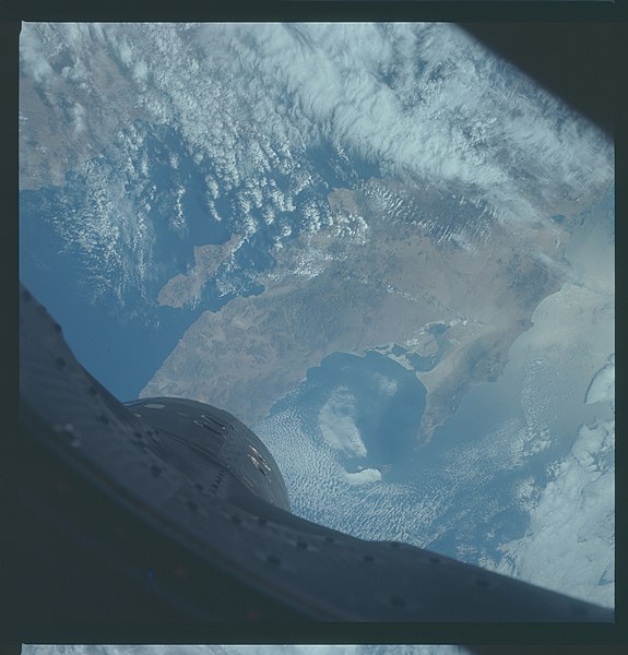 File:Gemini XII Mission Image - Mexico - DPLA - 86d32e0040013aaf540e4bc93f68d9de.jpg