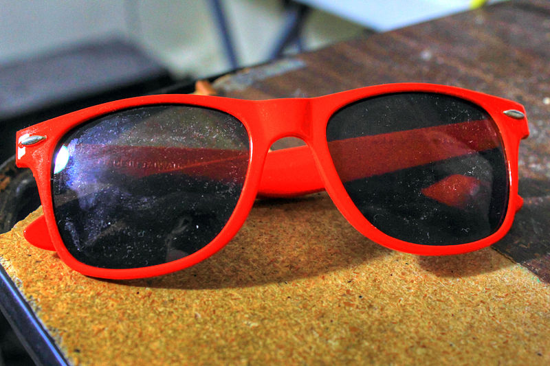 File:Gfp-orange-sunglasses.jpg