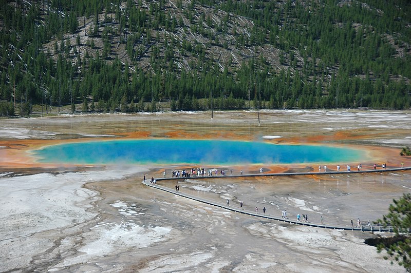 File:Grand Prismatic Spring (30 August 2011) 44 (14299438717).jpg