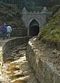 vstupní portál tunelu na Schwarzenberském plavebním kanálu u Jelení