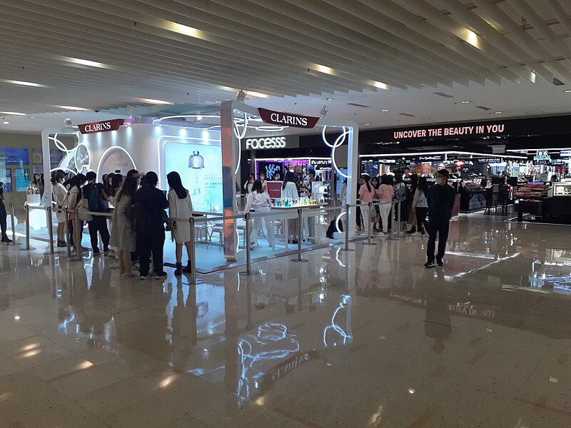 File:HK 尖沙咀 TST 海港城 Harbour City mall March 2021 SS2 07.jpg