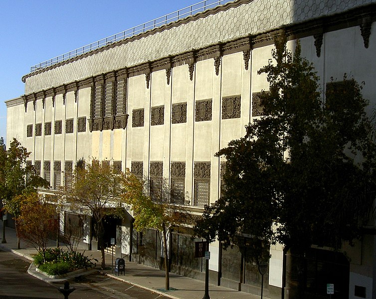 File:Harris Company building, San Bernardino (cropped).JPG