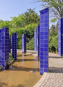 Part of „Wasserfenster und Kanzel” by Hans Peter Reuter (1988) Horbachpark Ettlingen Germany