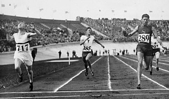 Heat 8: Hubert Houben, Karel Knenicky, Johannes Viljoen Hubert Houben and Johannes Viljoen 1928.jpg