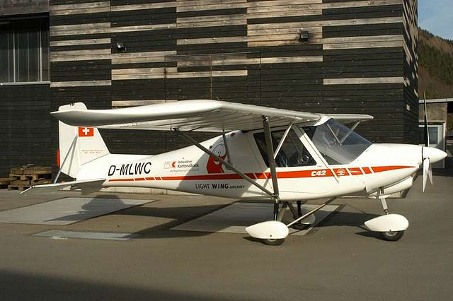 2-person ULM aircraft - C42 C - COMCO IKARUS GmbH - 4-stroke engine /  tourism / single-engine