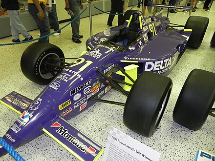 La Reynard-Ford de l'écurie Hemelgarn Racing utilisée par Buddy Lazier pour remporter l'Indy 1996 (IMS Hall of Fame Museum).