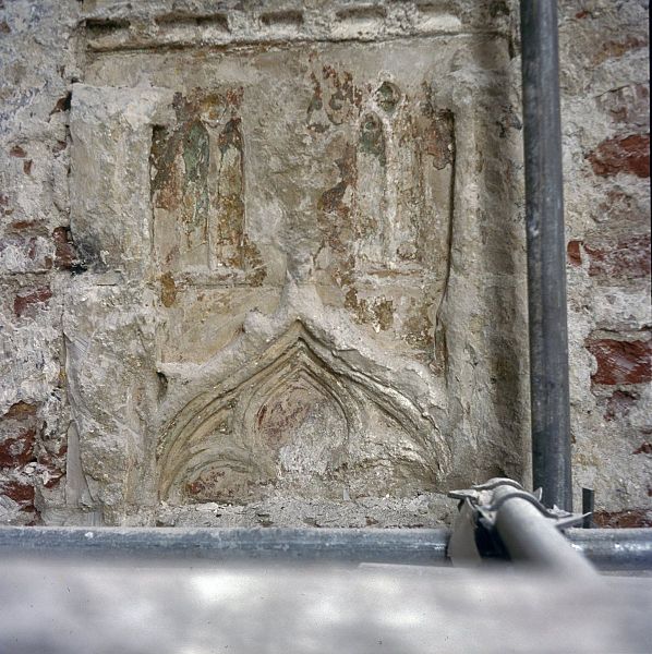 File:Interieur, detail van muur met restant van muurschildering - Kloetinge - 20381913 - RCE.jpg