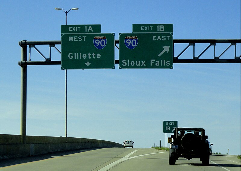 File:Interstate 190 (South Dakota) northern terminus.jpg