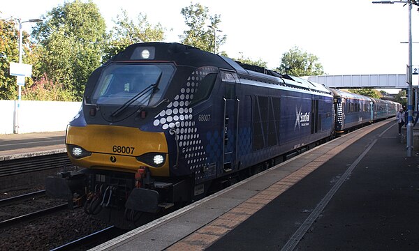 Class 68 No. 68007 on the Glenrothes service