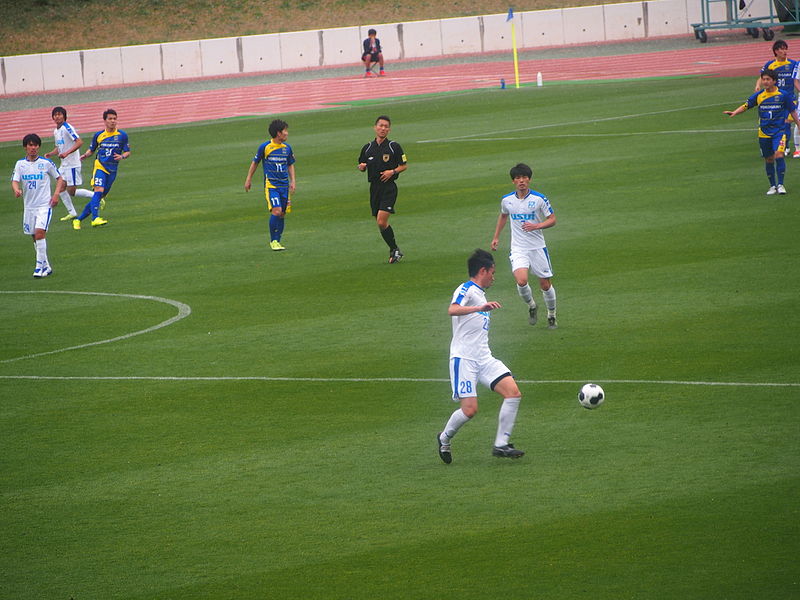 File:JFL Asul Claro Numazu at Tokyo Musashino City FC, Musashino Municipal Athletic Stadium (26279125581).jpg