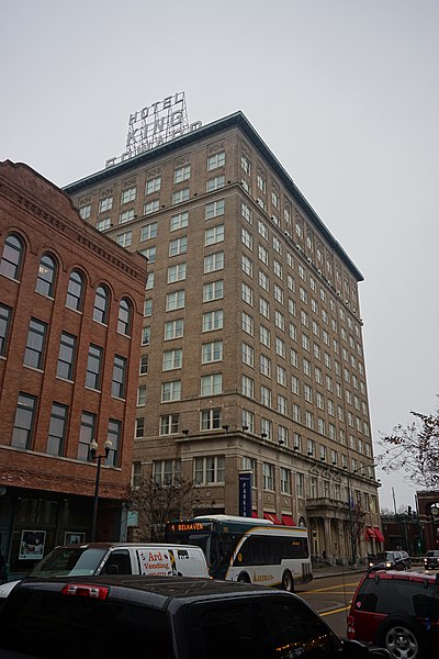 File:Jackson December 2018 25 (King Edward Hotel).jpg