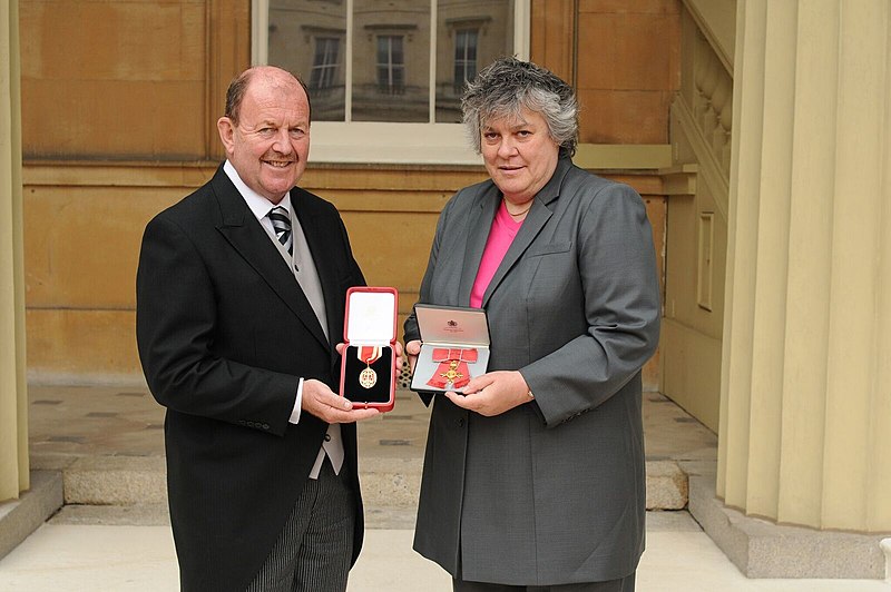 File:John McCanny and Sally Wheeler 2017 Knighthood and OBE Investitures.jpg