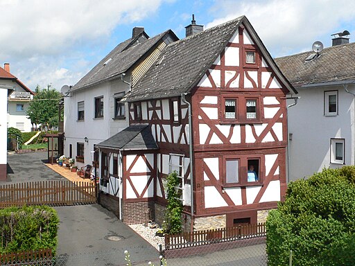 Katzenfurt, Fachwerkhaus in der Welschenbach