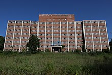 Building 7 Kings Park Psychiatric Center Building 7 2021a.jpg