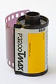 English: A roll of Kodak Tmax P3200 Black and White film, expiring in August 2019, DX cartridge barcode: 010814.