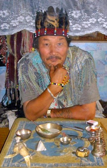 File:Kyzyl Shaman.jpg