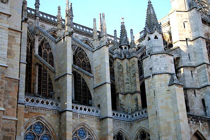 File:León Catedral detalle 01 JMM.JPG