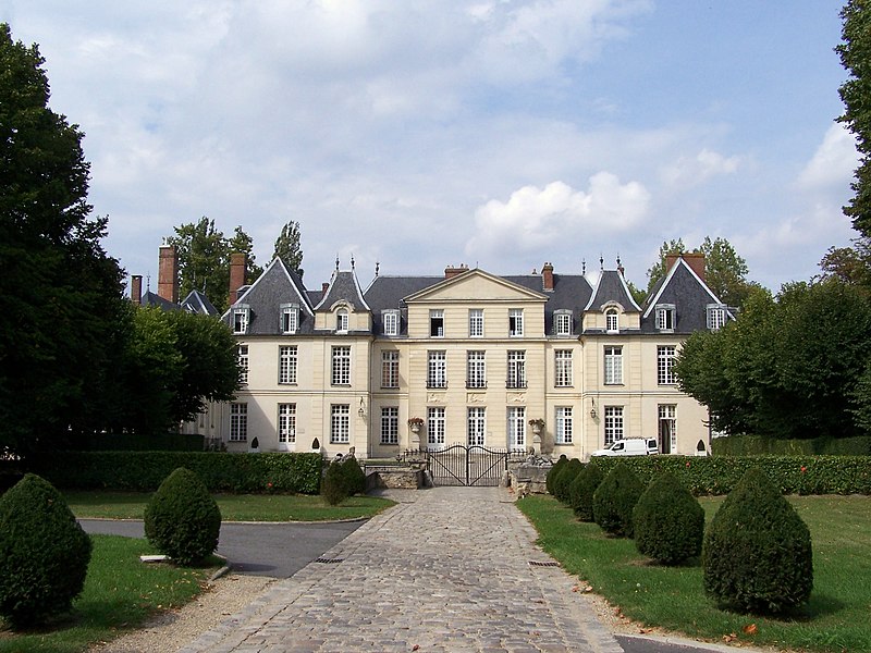 File:Le Mesnil-Saint-Denis Mairie Château.JPG