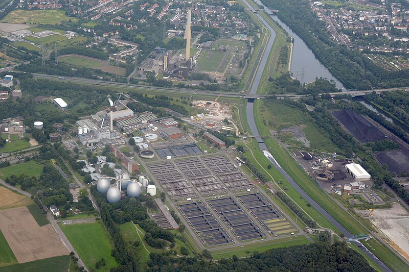 File:Luftbild Klärwerk Bottrop.jpg